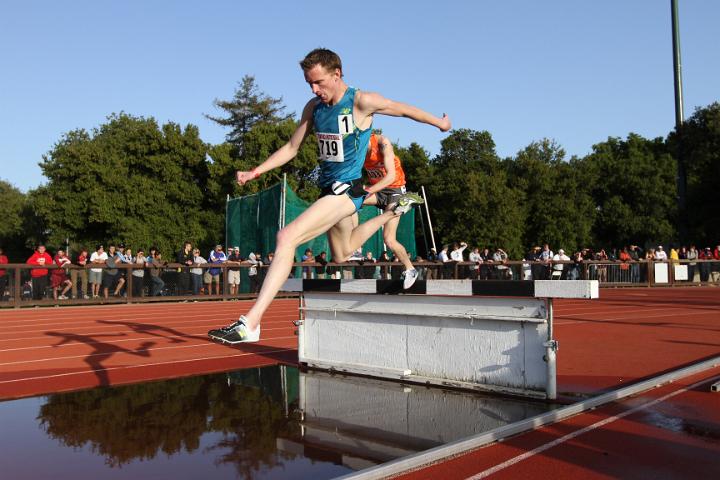 2010 Stanford Invite-College-120.JPG - 2010 Stanford Invitational, March 26-27, Cobb Track and Angell Field, Stanford,CA.